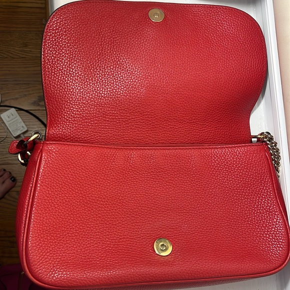 Gucci EUC - Red Crossbody - Authentic Verified. PRICE FIRM - Picture 11 of 11